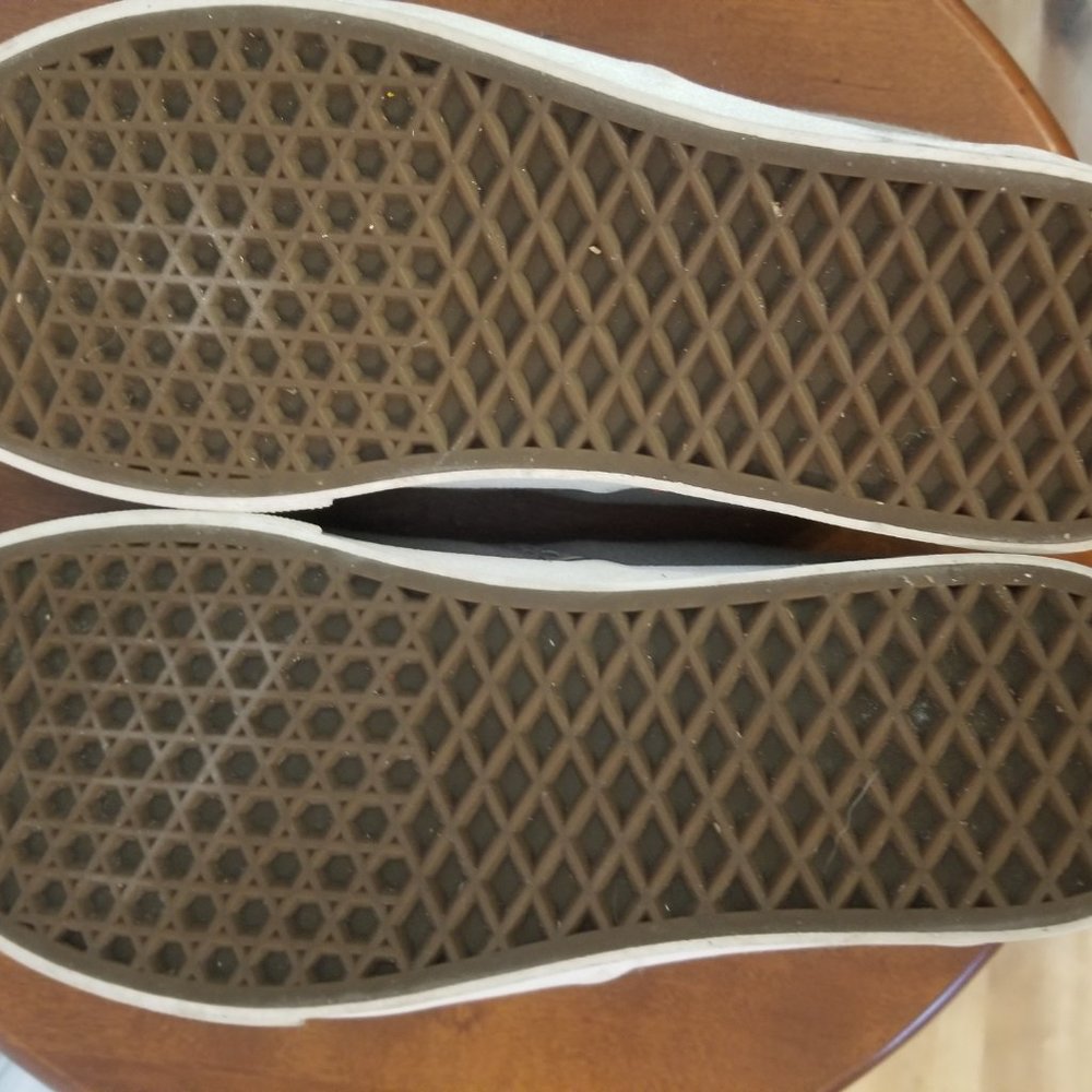 Van's Shoes - Picture 10 of 13